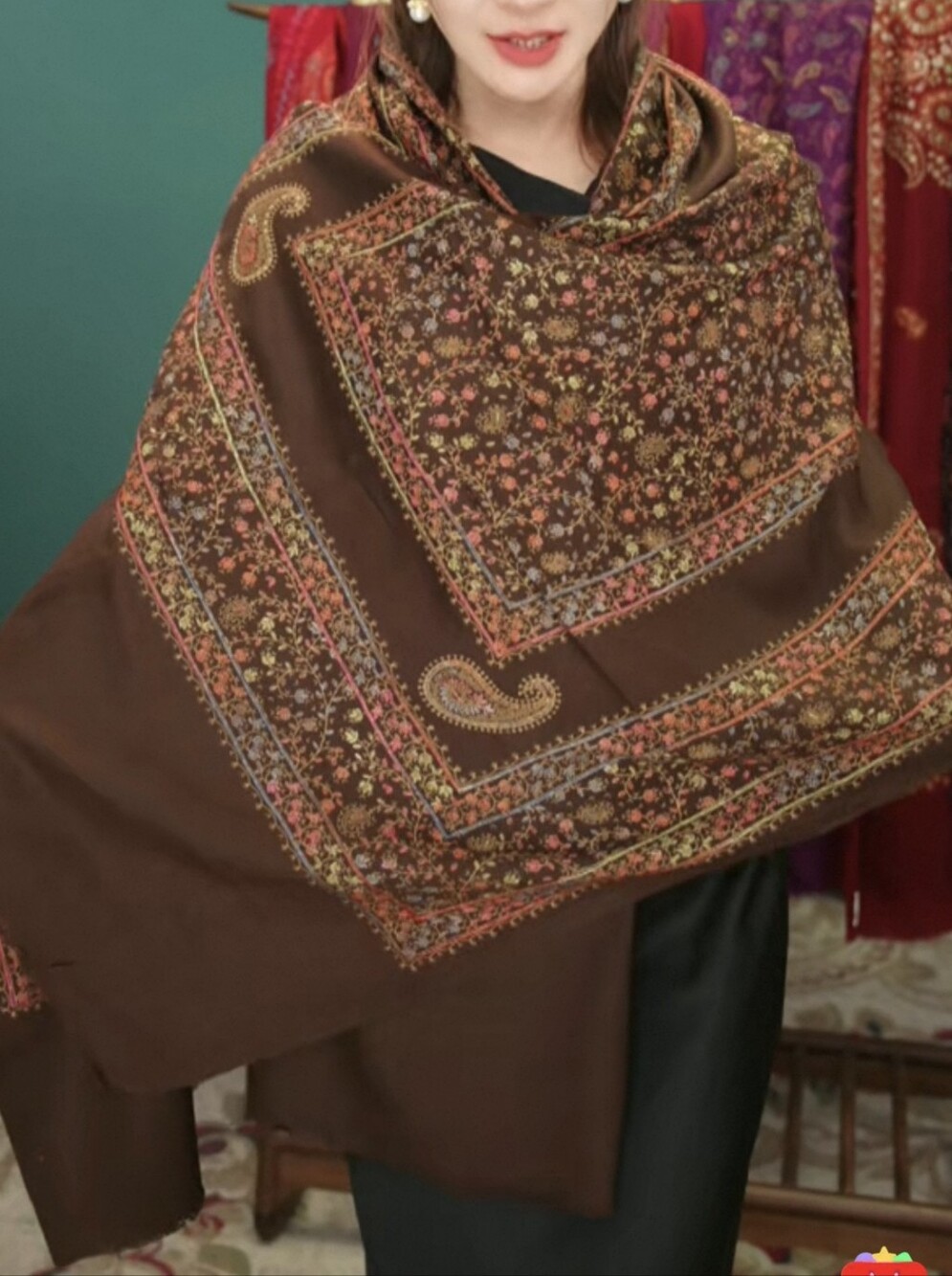 NWOT Women Hand Embroidered 100% Cashmere Shawl Wrap Scarf, Coffee brown